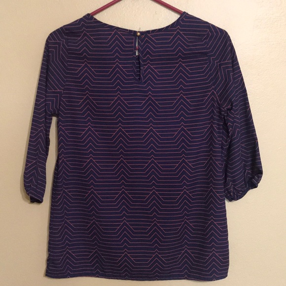 Everly Quarter Length Shirt - Picture 3 of 6